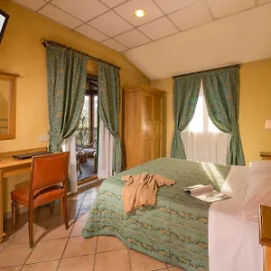 https://villa-teresa-rome.it-romehotels.com